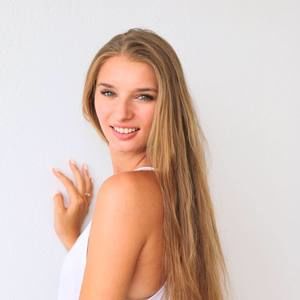 Meet your Posher, Elise